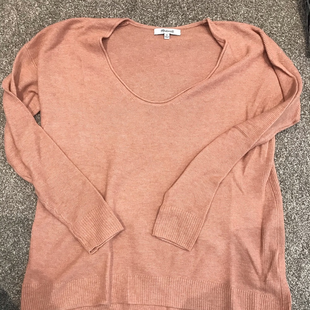 Lightweight sweater